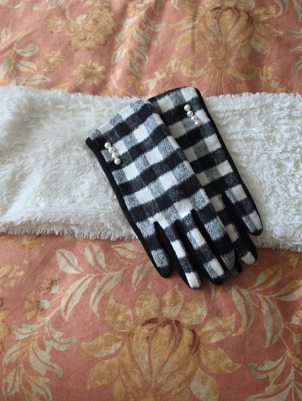 Plaid Pearl Accent Women's Gloves - Black & Cream & A Cream Infinity Scarf